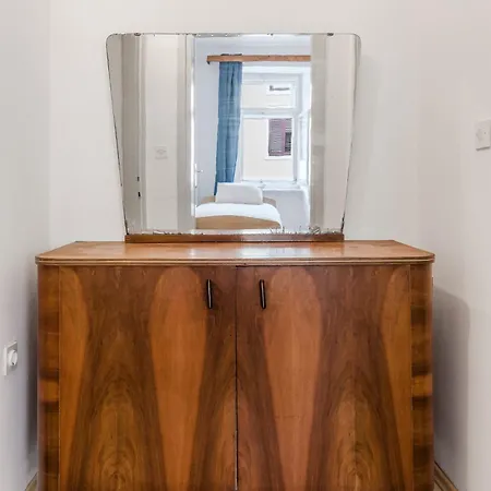 בית הארחה Hisa Vuga טולמין