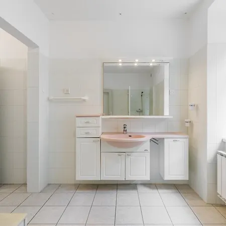 Hisa Vuga בית הארחה